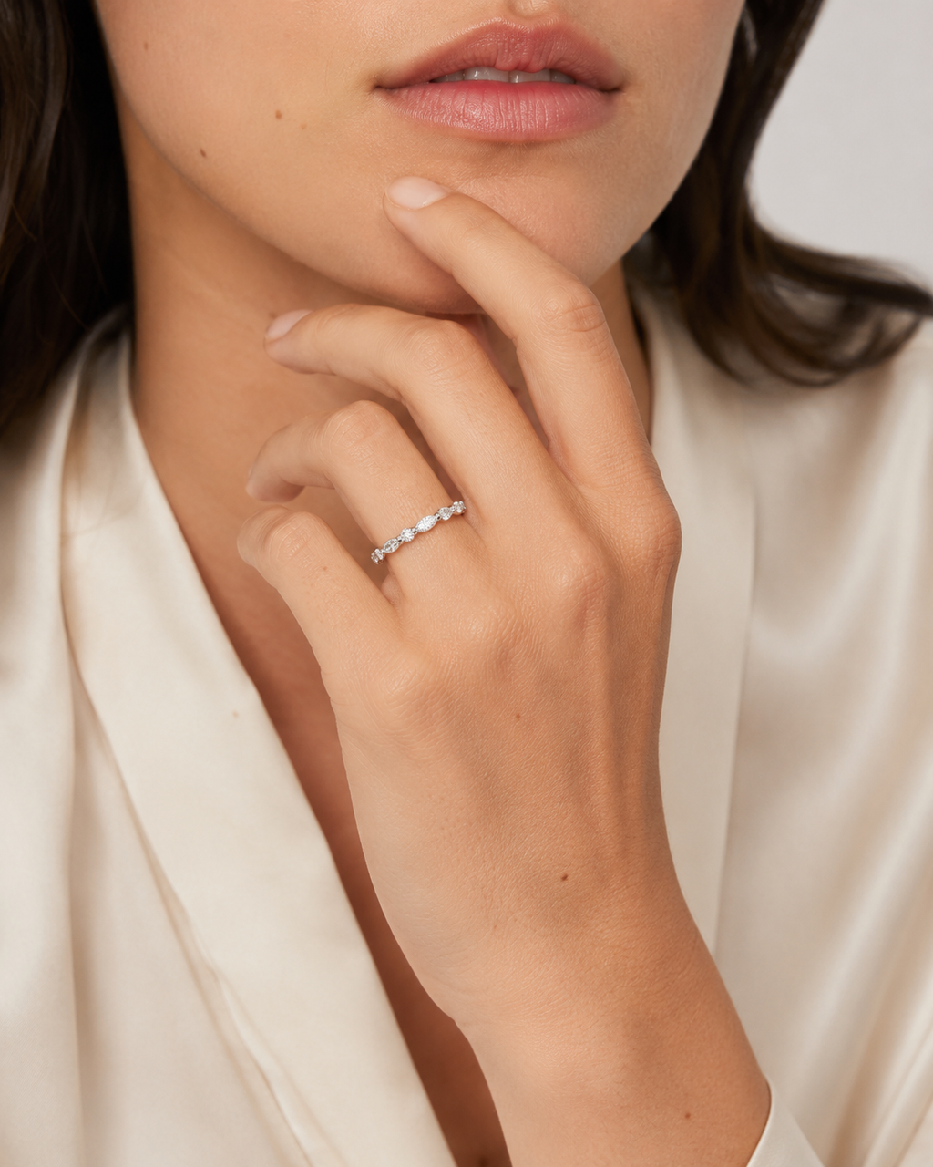 CLÉO Ring