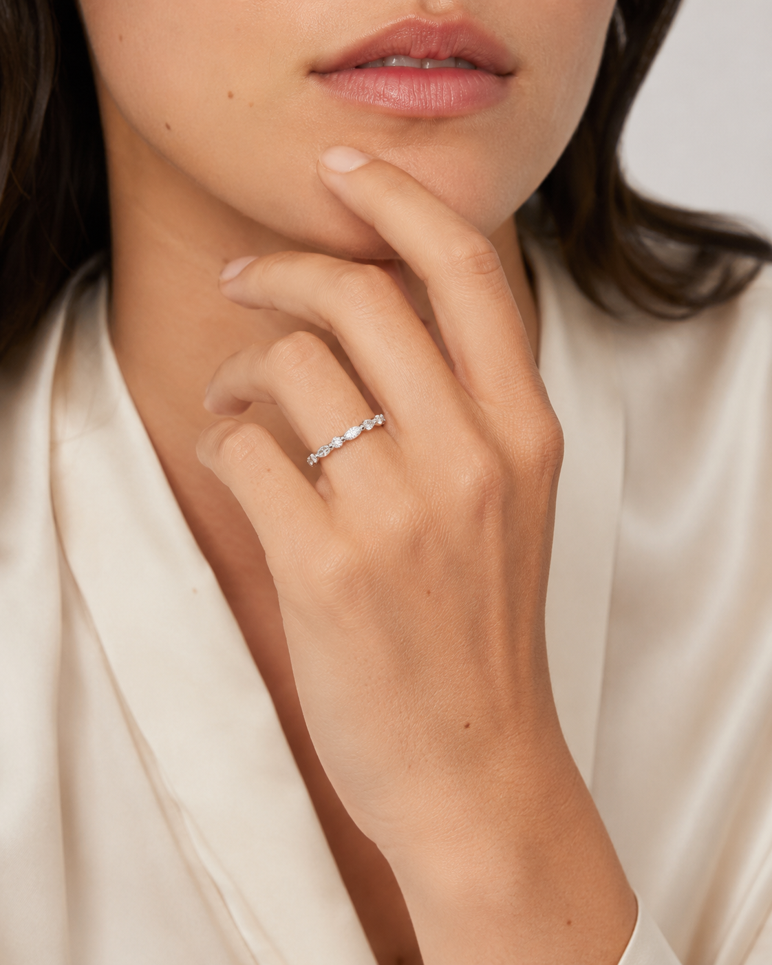CLÉO Ring